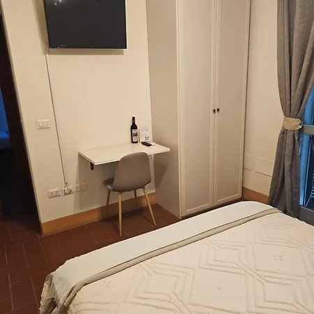 فندق مبيت وإفطار Casa Giulietta 3*